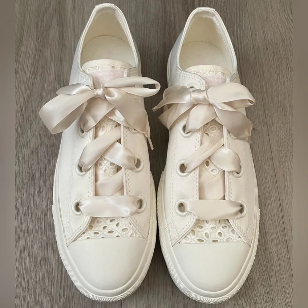 Converse Chuck Taylor All Star Lift Matte Satin - Women’s 11 / Men’s 9 - Picture 3 of 8